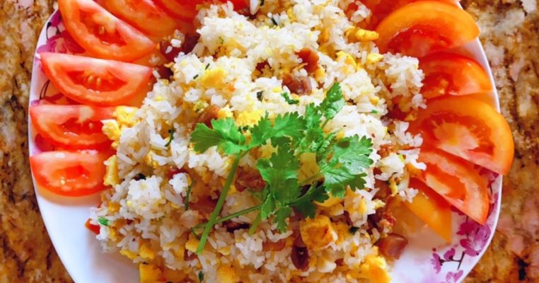 cơm trộn khô heo